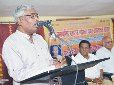 मसाप,शाहूपुरी शाखेचे अध्यक्ष श्री नंदकुमार सावंत मनोगत व्यक्त करताना